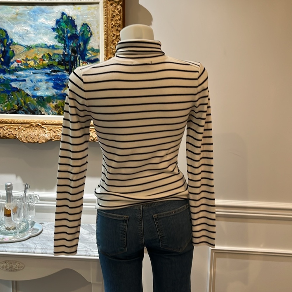 Forever 21 Black & White striped turtleneck - Picture 3 of 5
